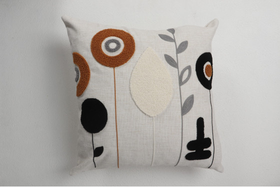 Ayçiçeği Desenli Punch Kırlent 43x43