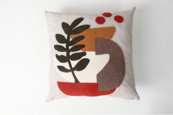 Begonya Desenli Punch Kırlent 43x43